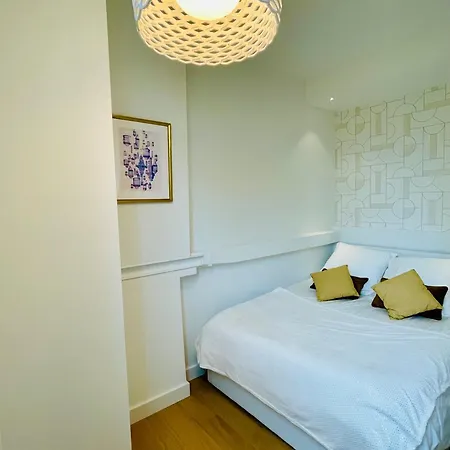 Appartements De Charme Du General Leclerc - Place D'Erlon - Hypercentre - Gare - Reims Buitenkant foto