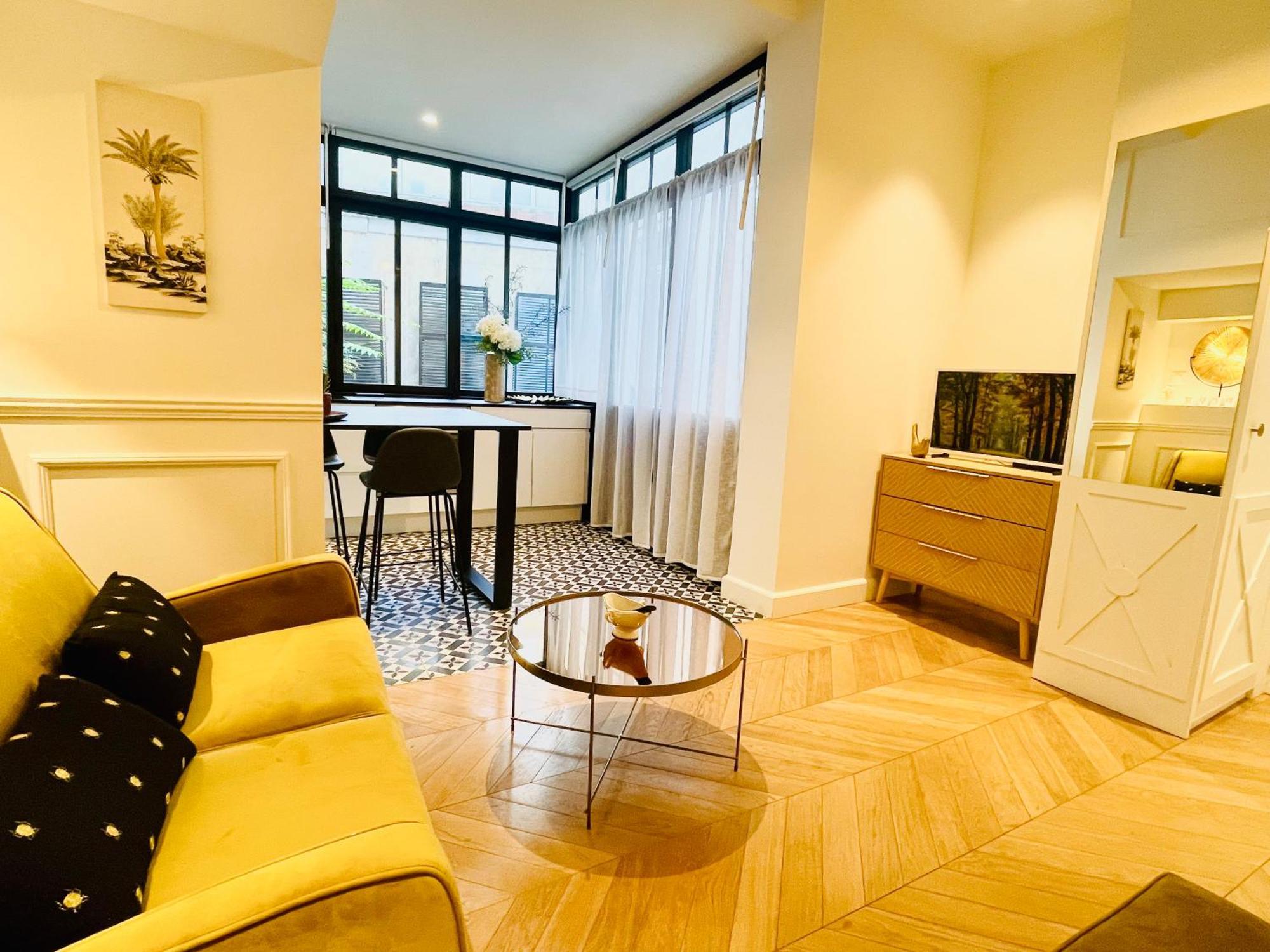 De Charme Du General Leclerc - Place D'erlon - Hypercentre - Gare - Apartment *